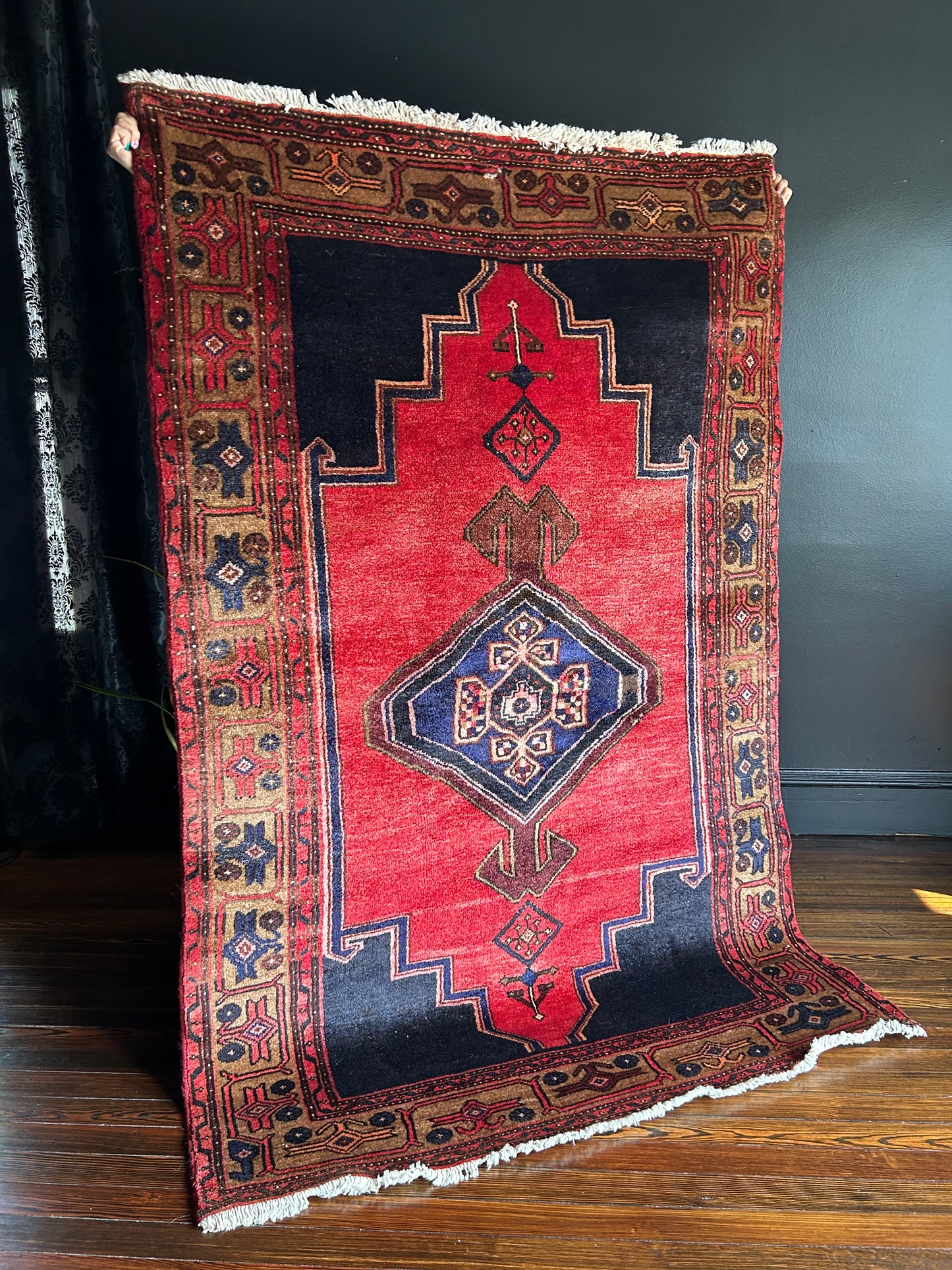 hand-knotted tribal shiraz rug