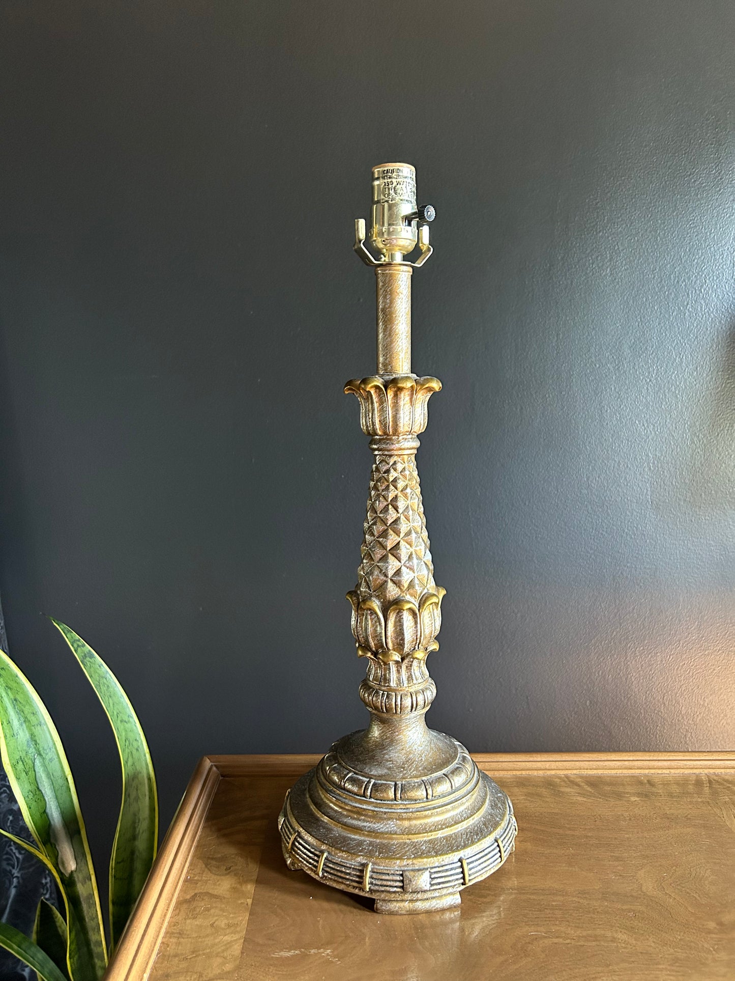 pineapple columnar lamp