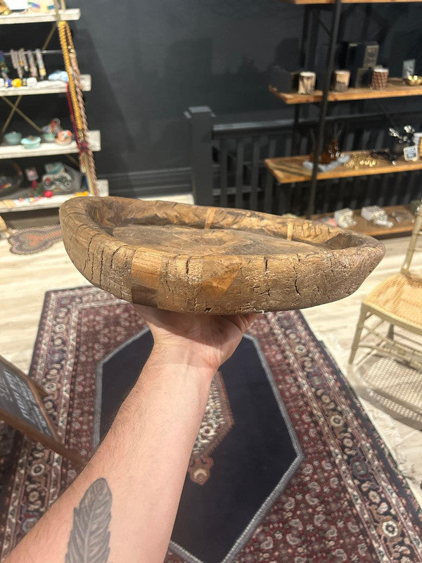 gorgeous rough cut round wooden tray