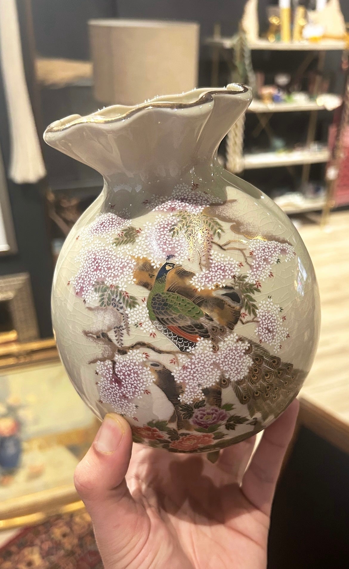vintage Shaddy Mino peacock ruffled vase